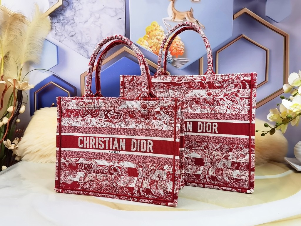 D*or book tote