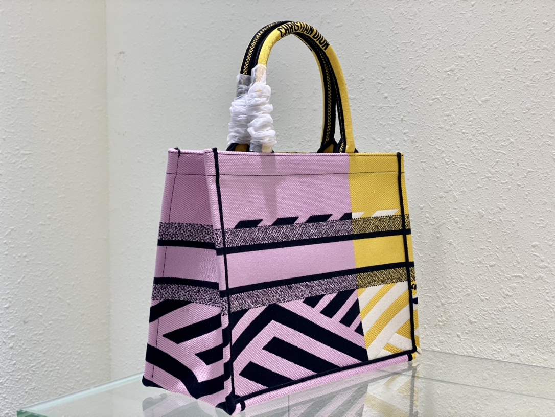 D*or small book tote-36.5cm
