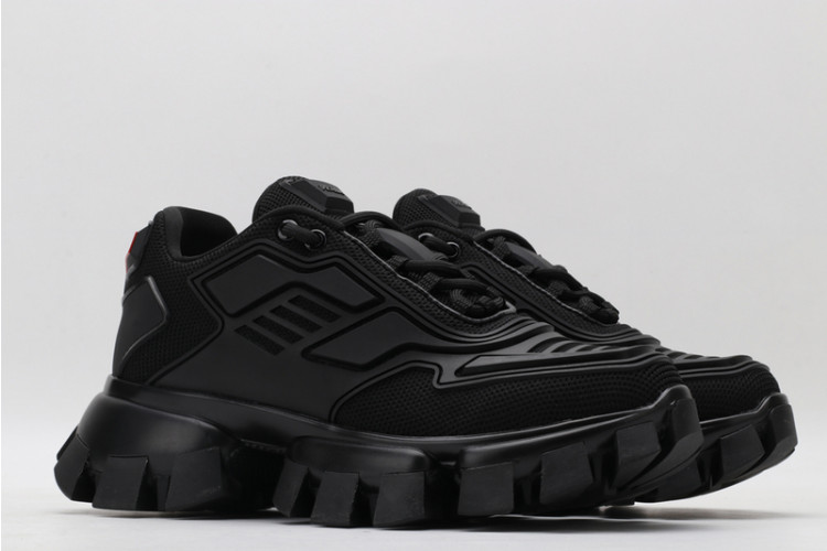Pra*a sneaker