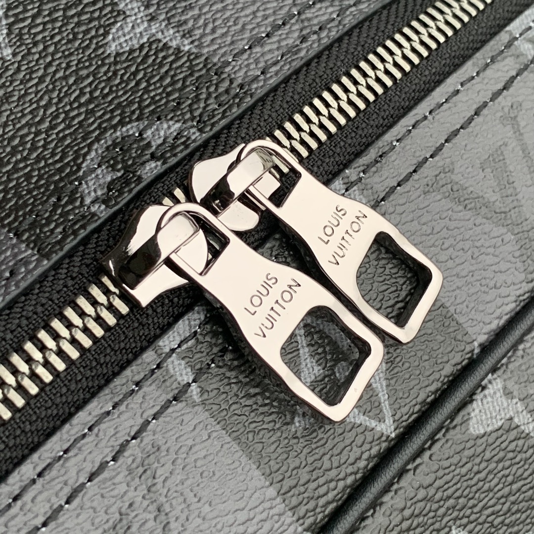 l0*is V*t0n utilitary backpack m45962-30*42*14cm