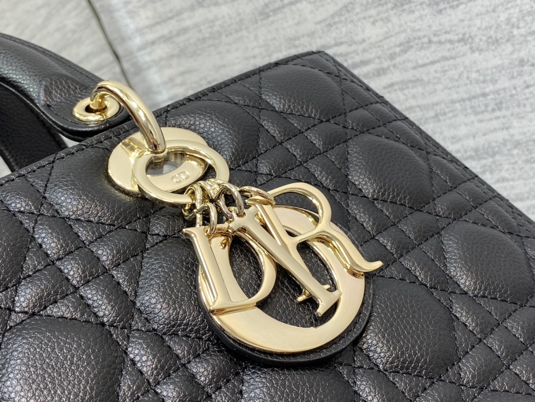 lady D*or-32*25*11cm