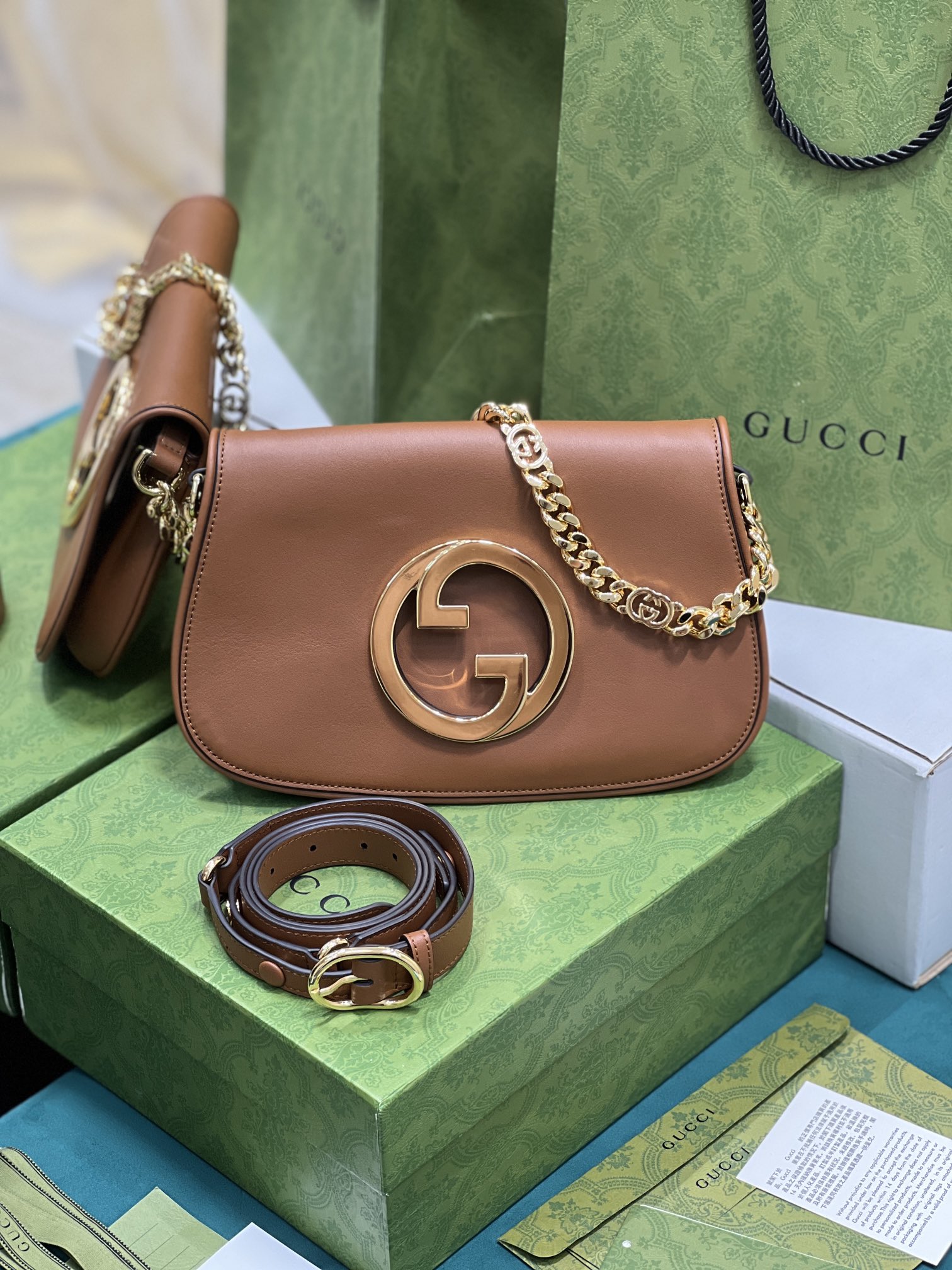G*u*i blondie shoulder bag-28*16*4cm
