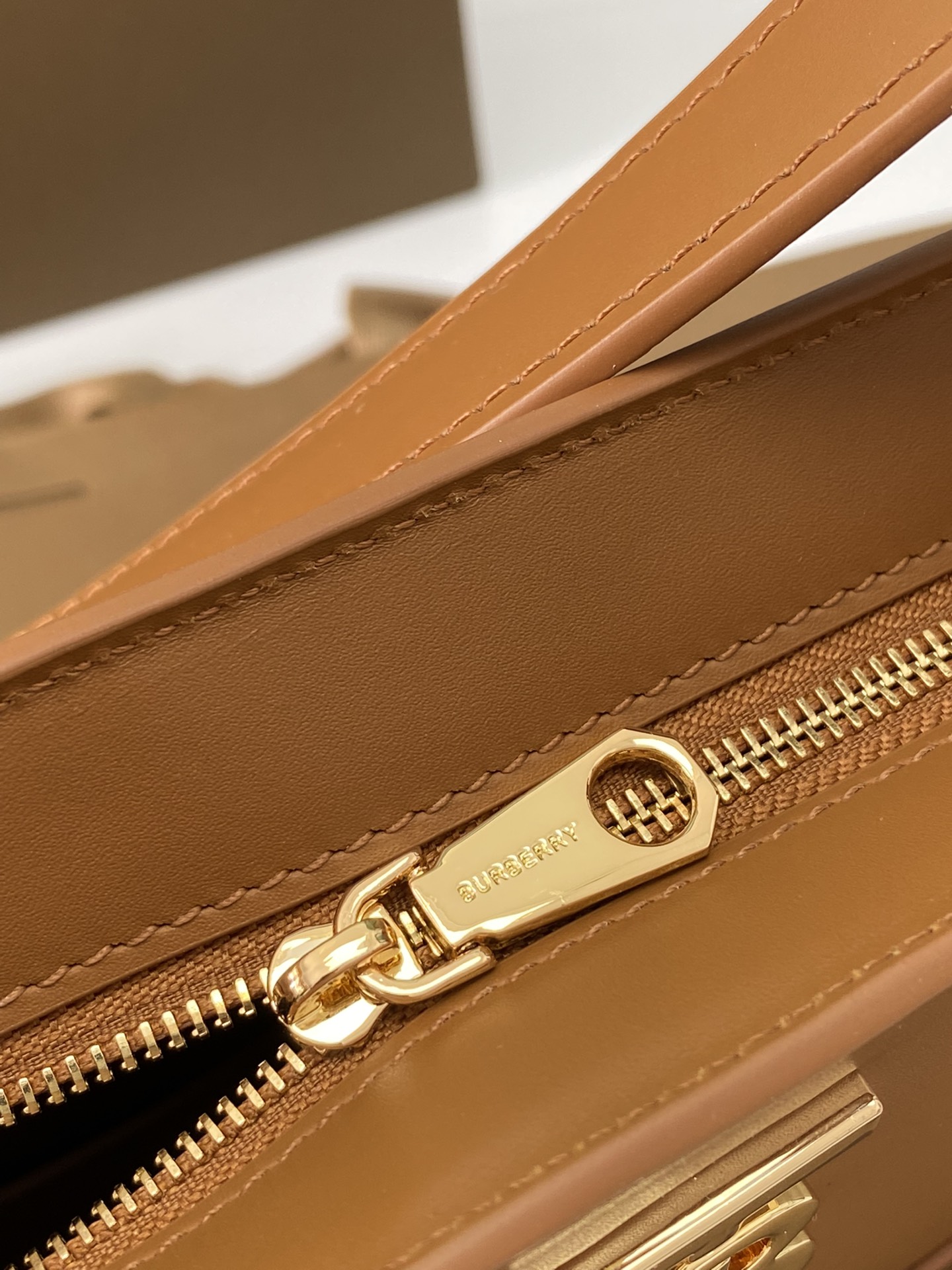 B**rry shoulder bag-28*5*14cm