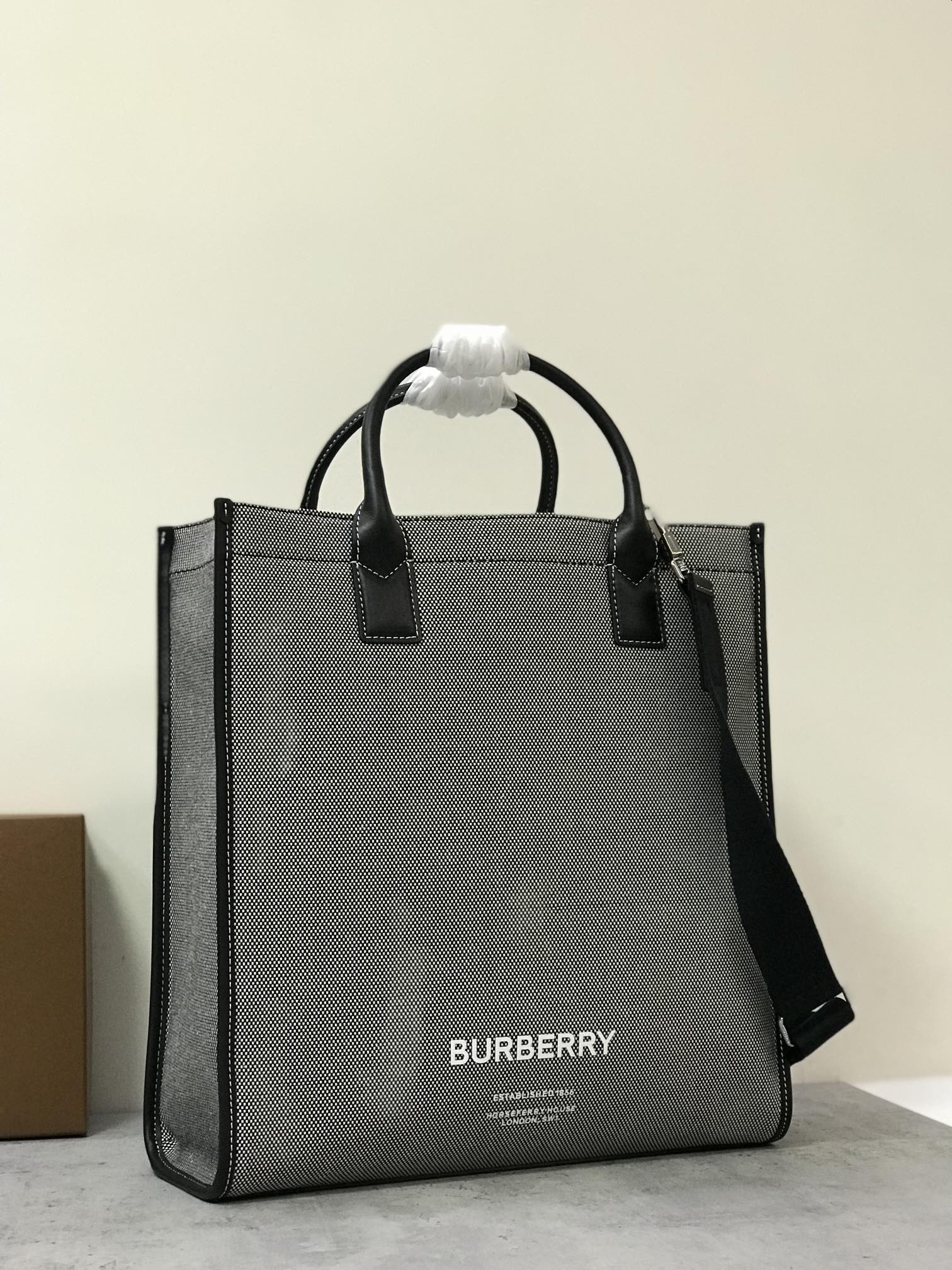 B**rry tote bag-35.5 x 15 x 37.5cm