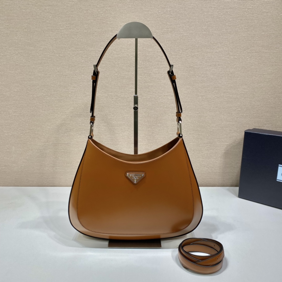 Pra*a cleo handbags-patent leather-30x18.5x4cm