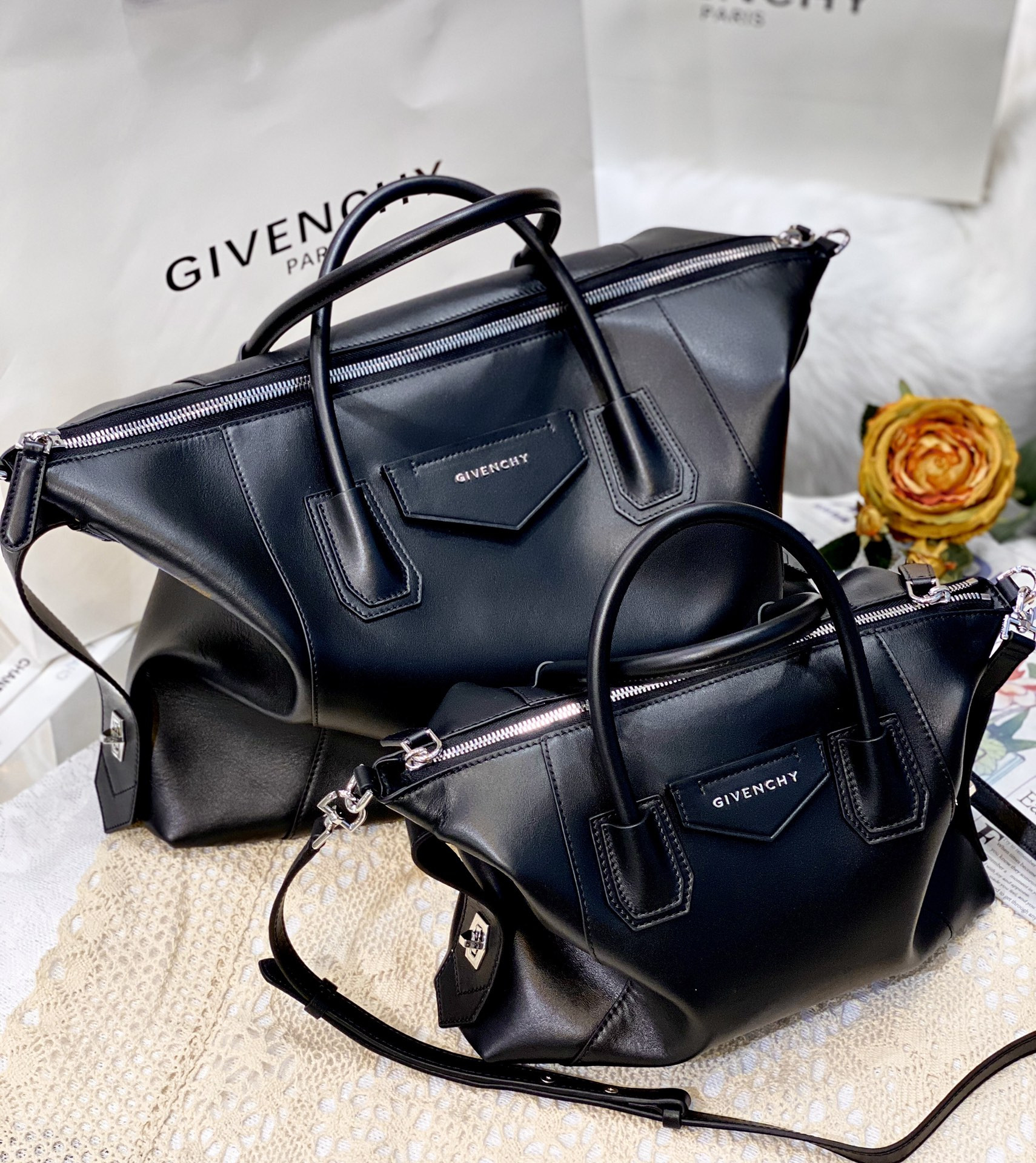 G1uenchy antigona soft tote-30*8*25&45*9*35cm