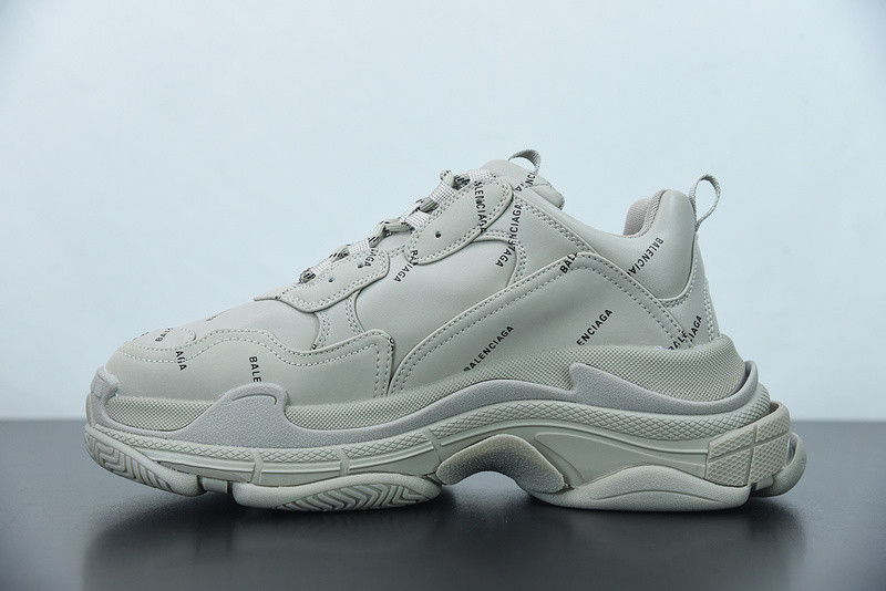 Ba*len*cia*ga triple s