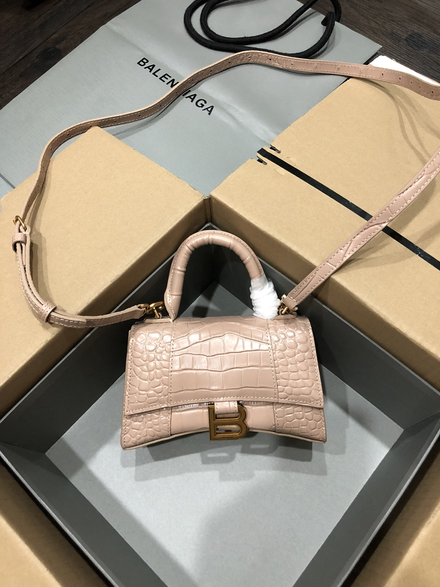 Ba*len*cia*ga small hourglass bag-13*8*19cm