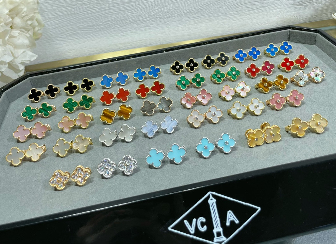 Vca Earring