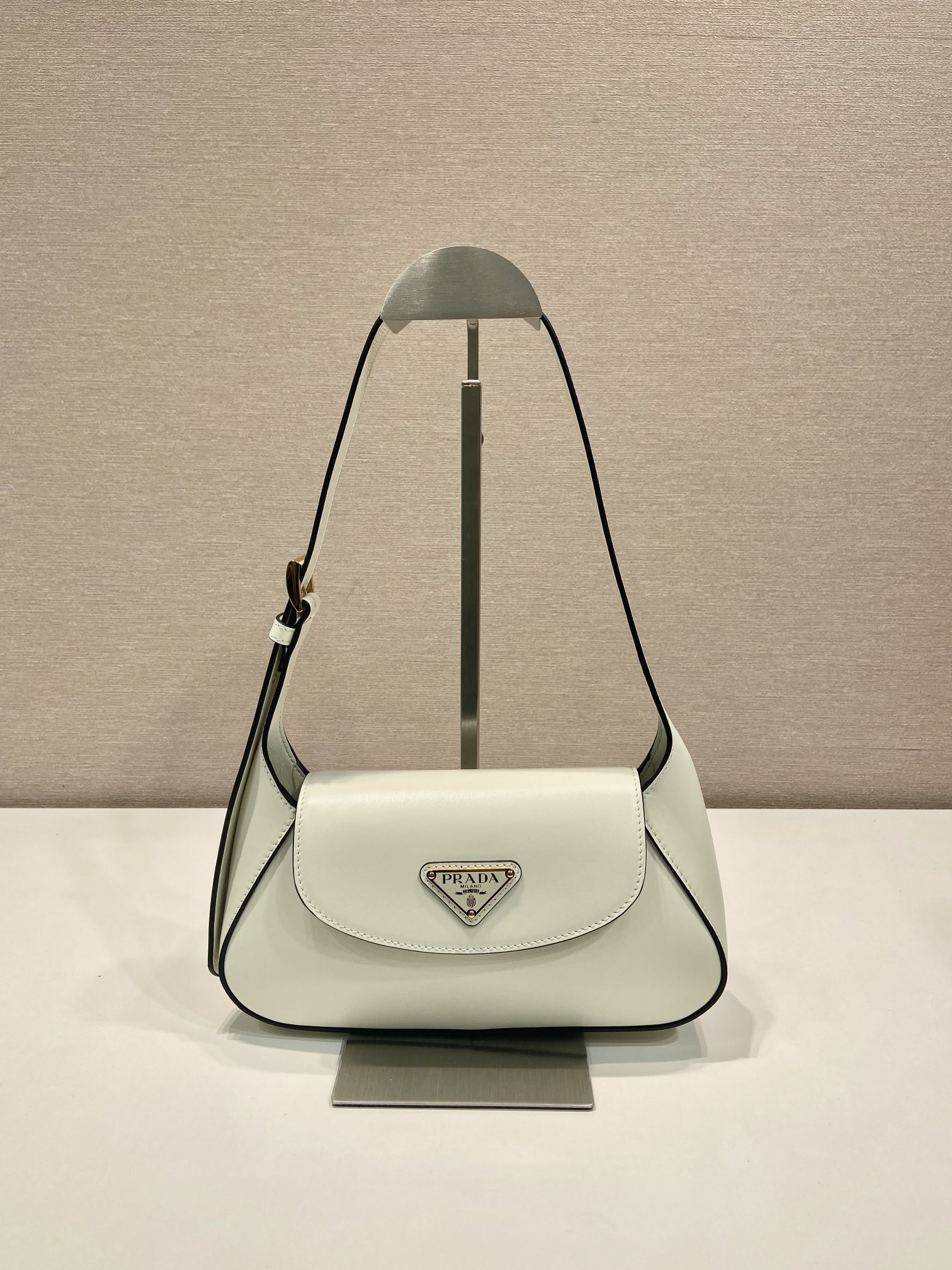 Pra*a crossbody bag 1bd358-24*15*5cm
