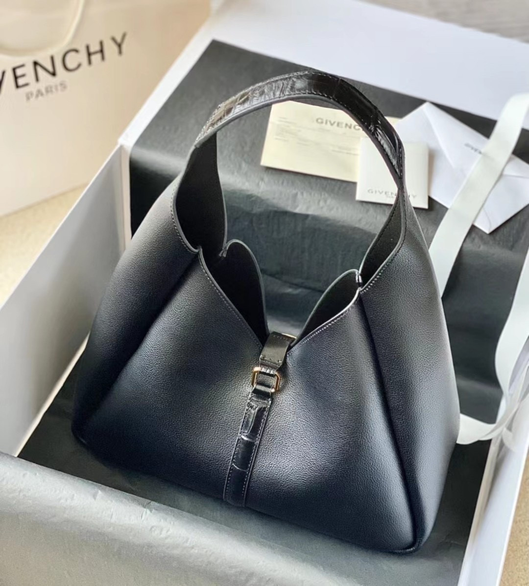 G1uenchy g-hobo tote-31*15*43cm