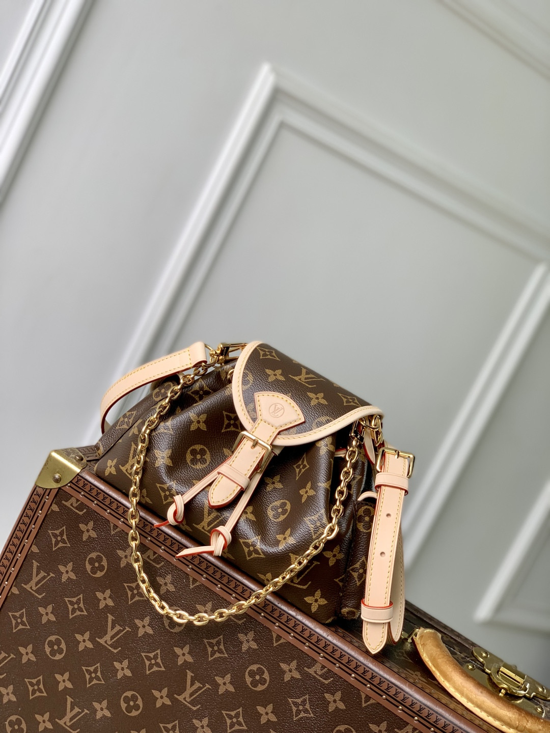 l0vis Vvtt0n odysée bag-17 x 12 x 27cm