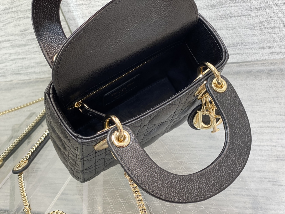 lady D*or mini-17*15*8cm