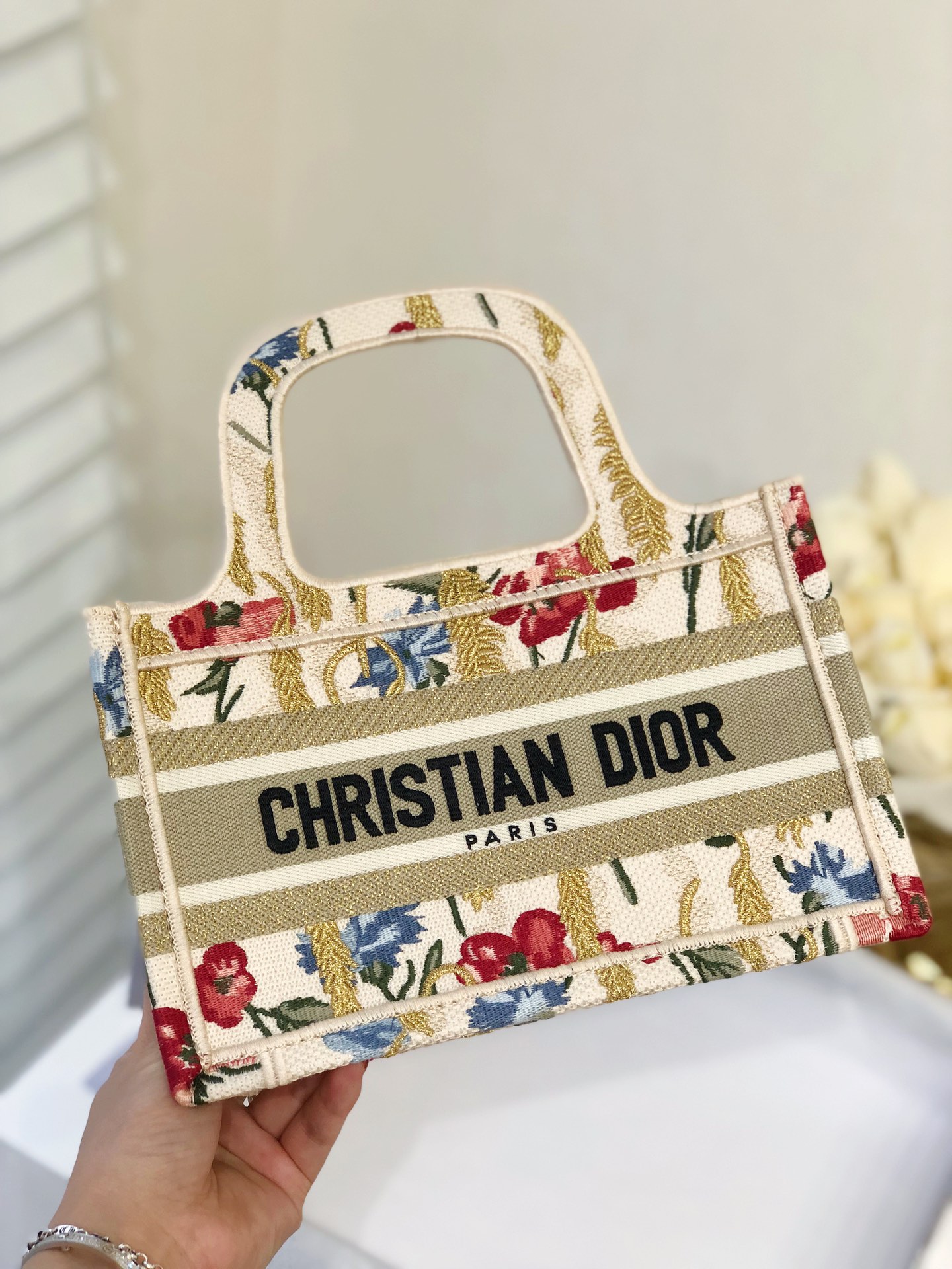 D*or mini book tote-23*17*7cm