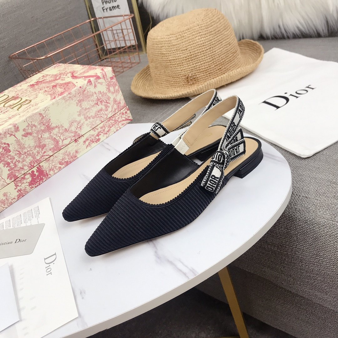 D*or flap shoes