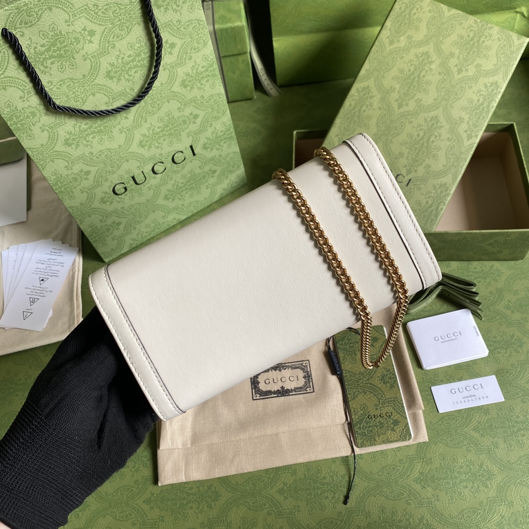 G*u*i chain bag-19*10*3.5cm