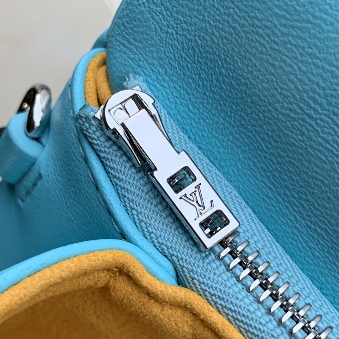 l0*is V*t0n pochette coussin chain bag-20*14*8cm