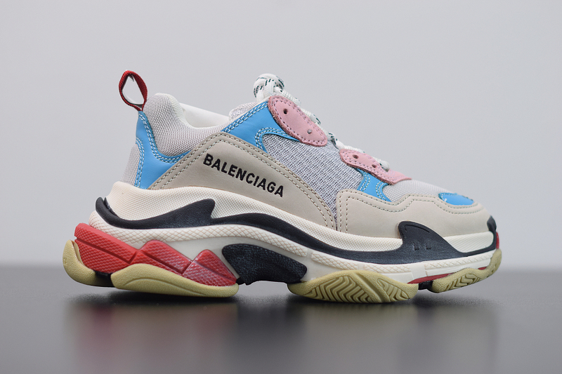 Ba*len*cia*ga triple s