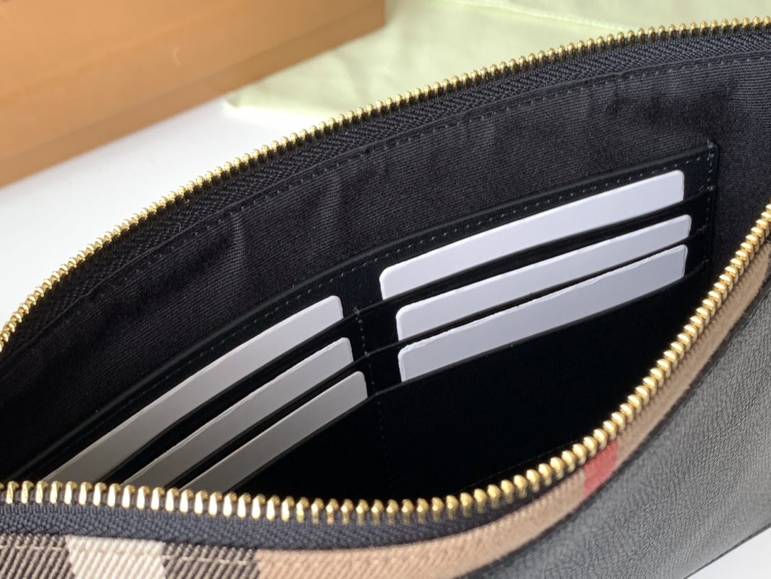 B**rry wallet-30 x 20 cm
