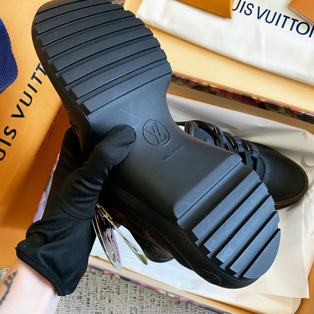 l0*is V*t0n archlight sneaker