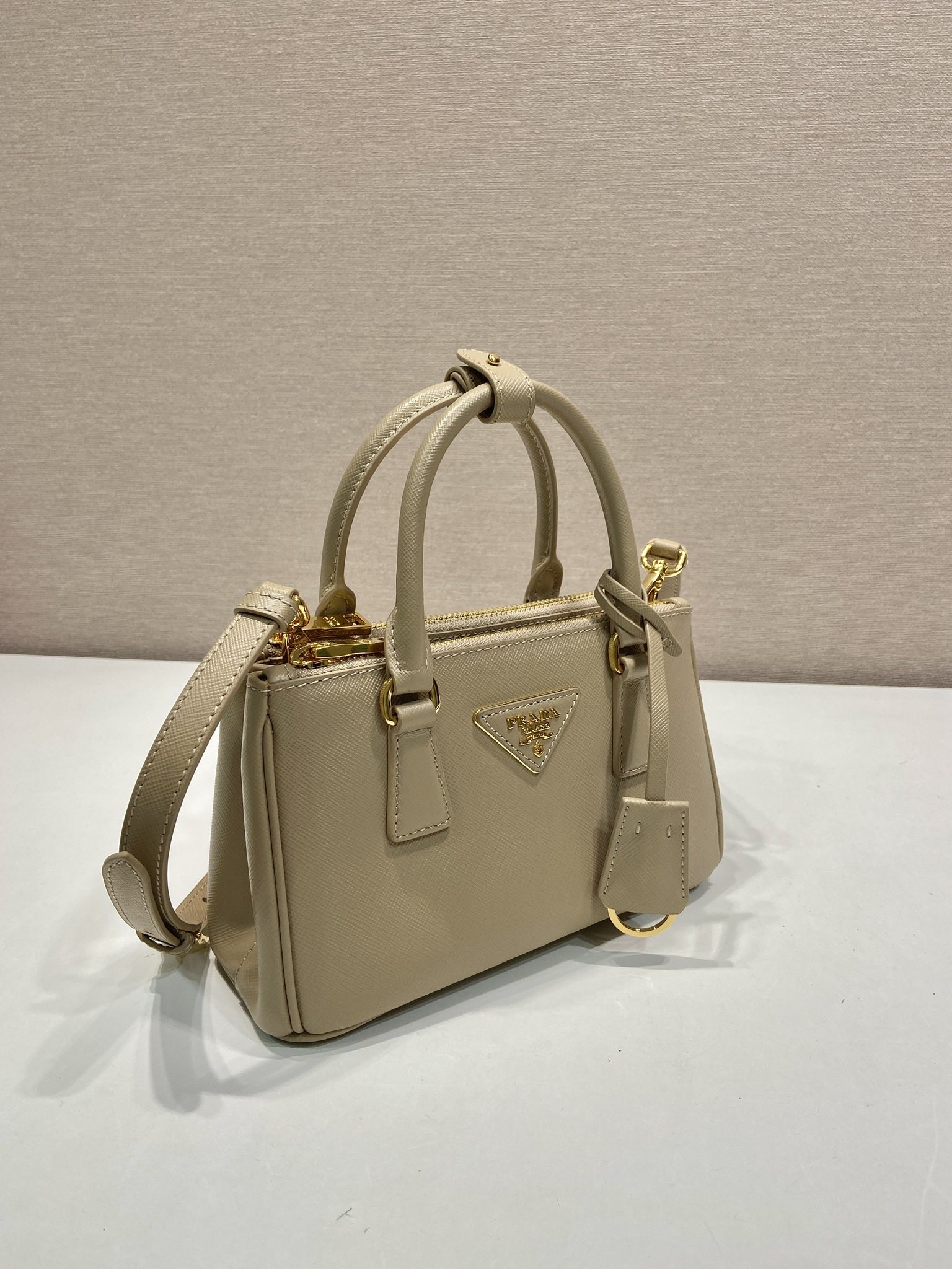Pra*a cameo galleria saffiano leather mini-bag-1ba916-21*12.5*8.5cm