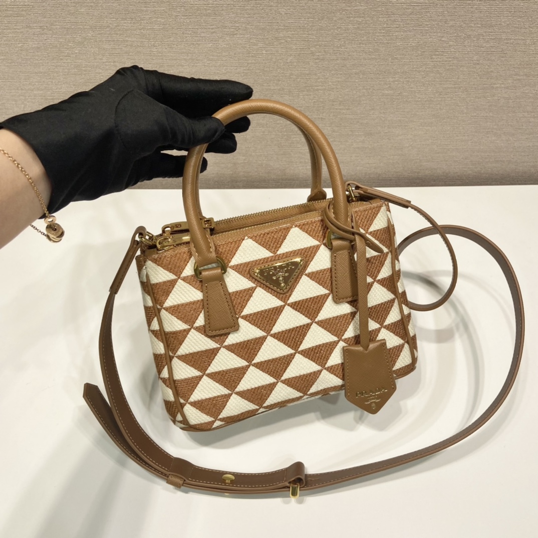 Pra*a borsa galleria in saffiano 1ba846-20*14*11cm