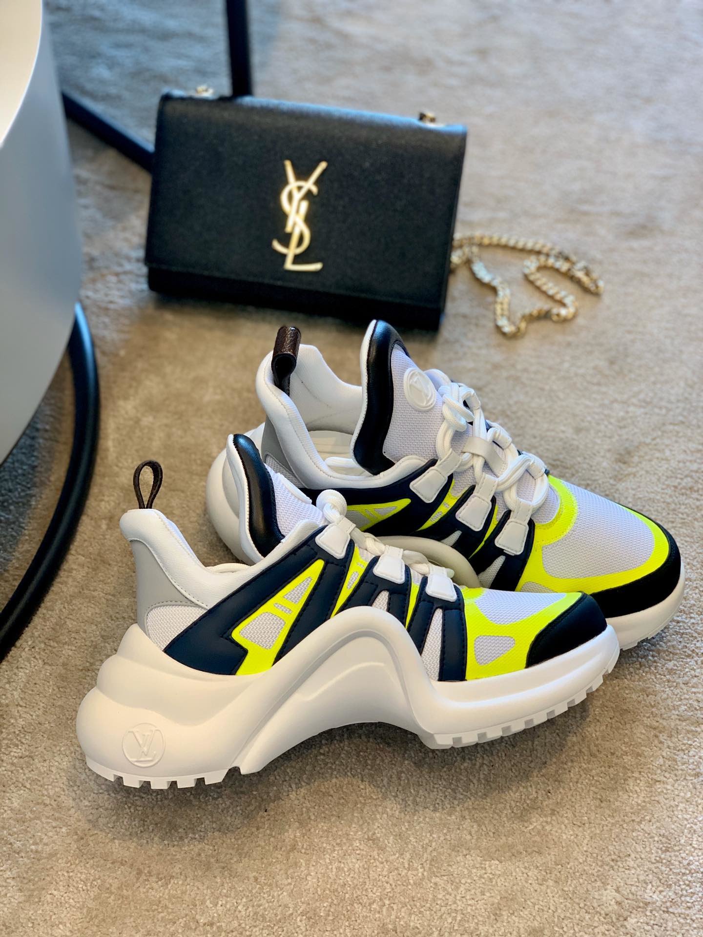 l0*is V*t0n archlight sneaker