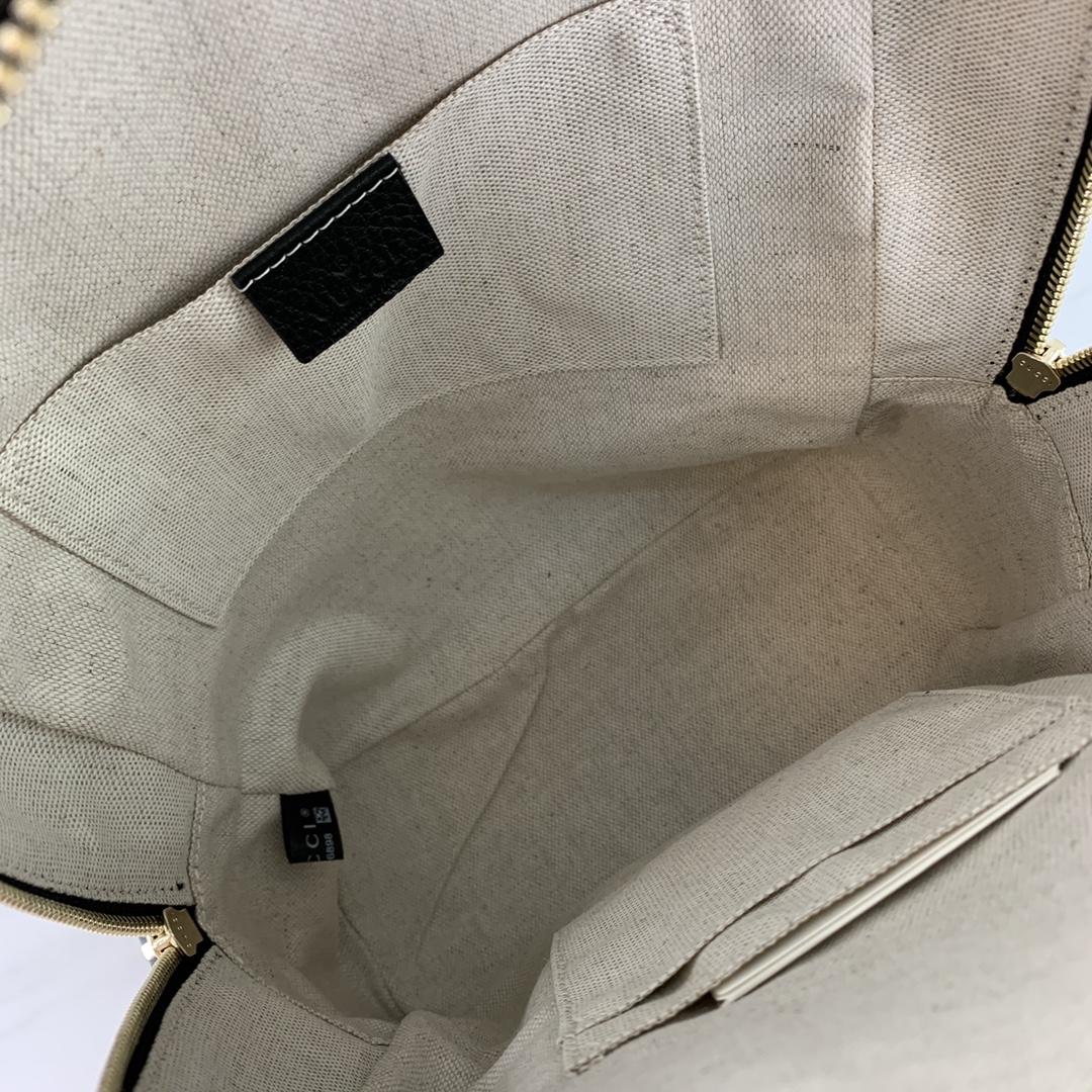G*u*i soho backpack