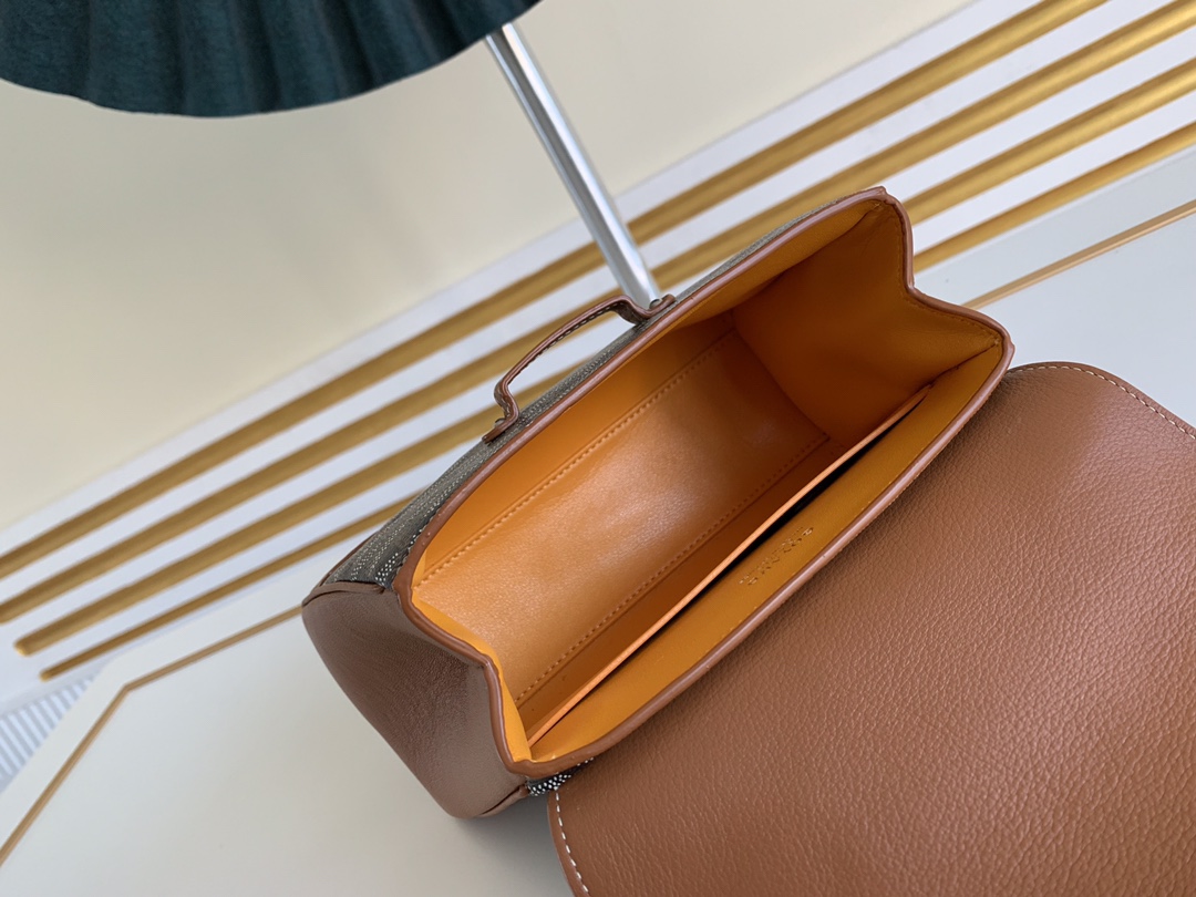 Go*ard coated canvas and leather saigon top handle bag-21cm
