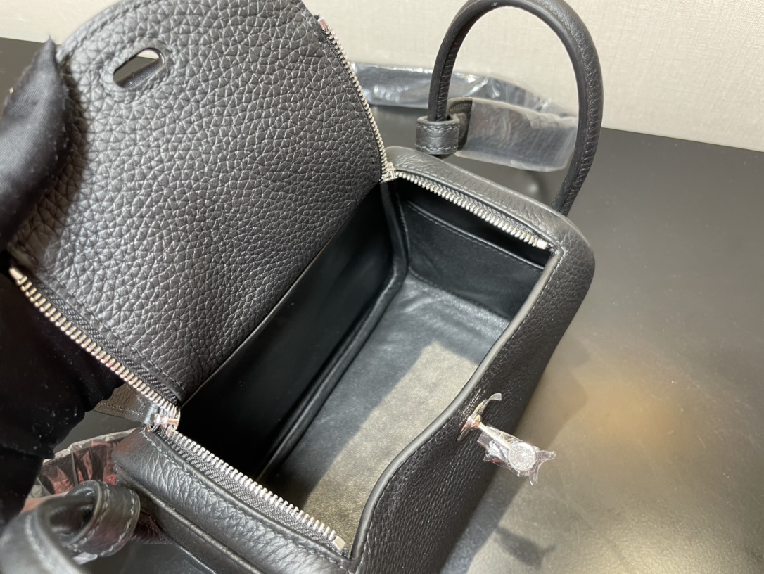 H**mes lindy 19-togo leather-19cm
