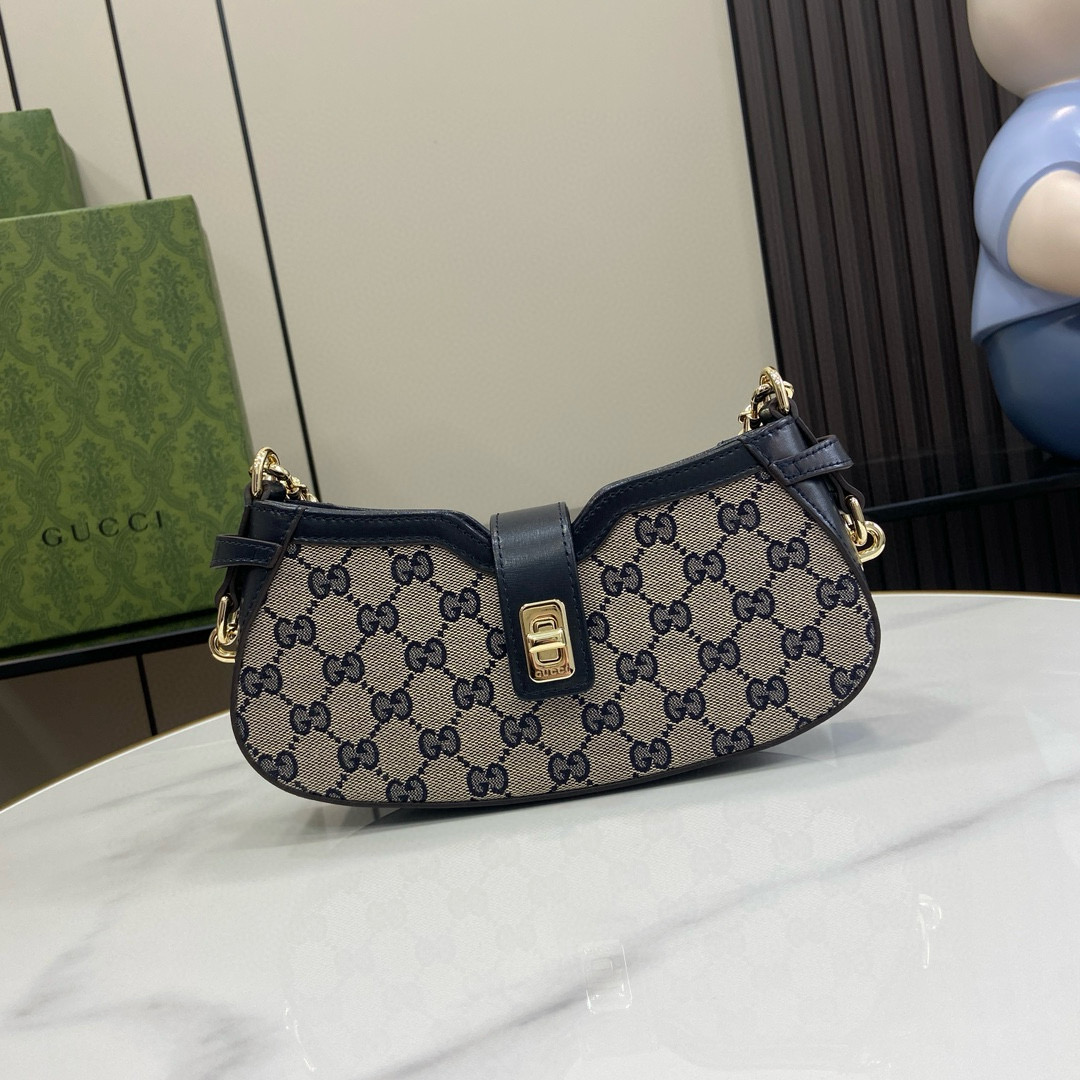 G*u*i moon side bag-12*24*5cm