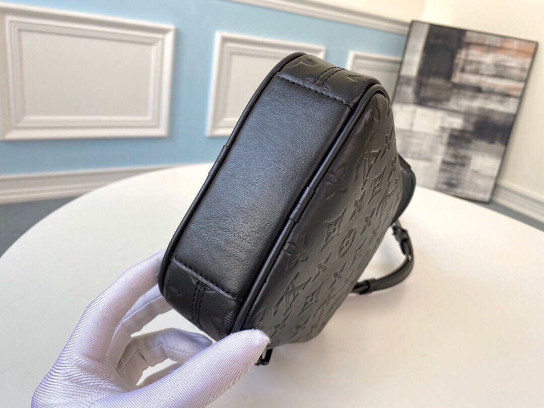 l0*is V*t0n danube handbags-16*21*6.5cm