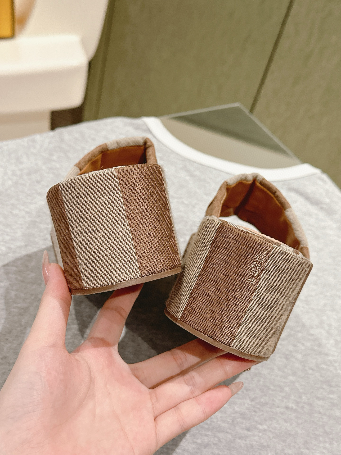 F**di slides