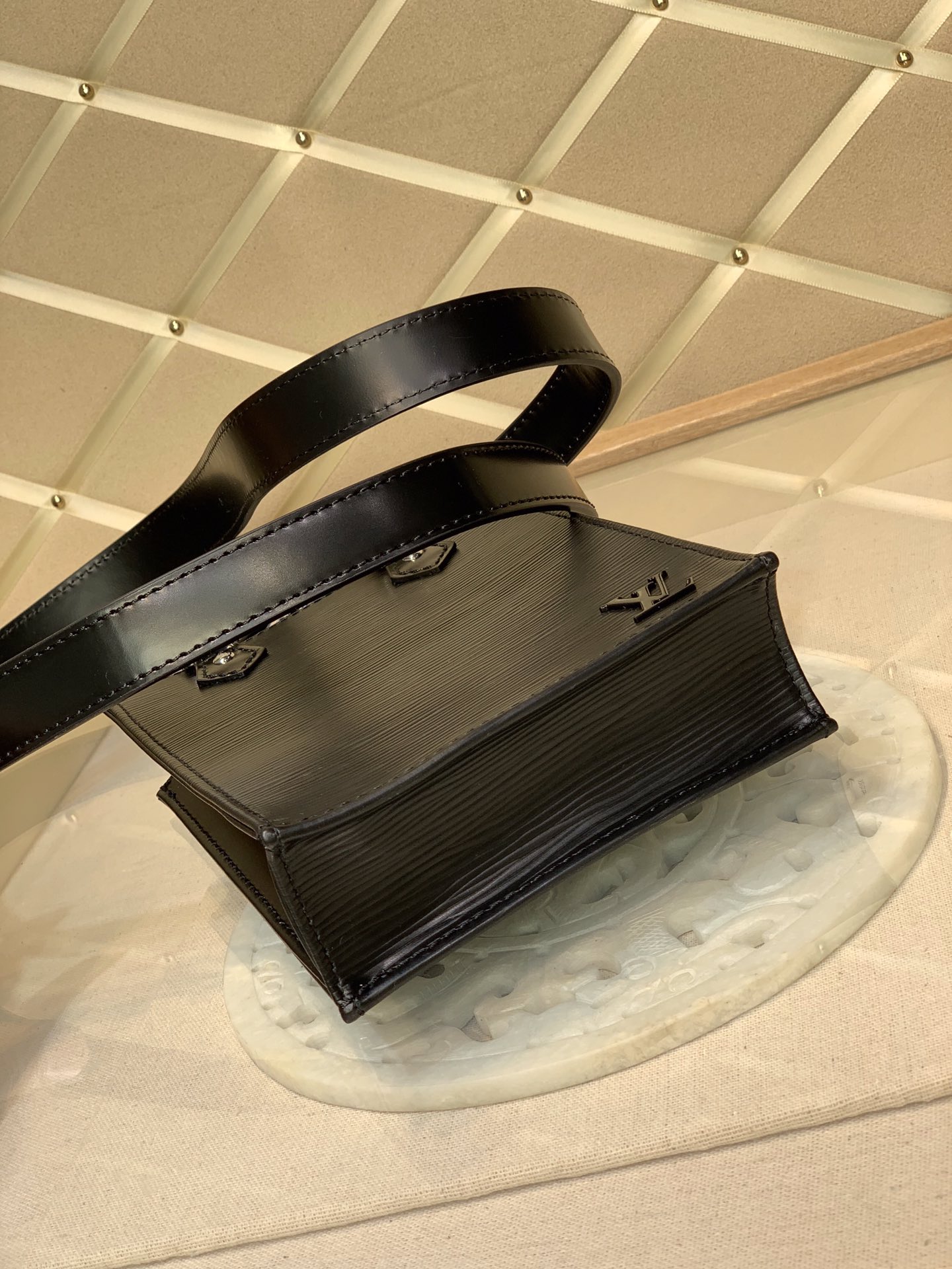 l0*is V*t0n petie sac plat tote-17*14*5.5cm