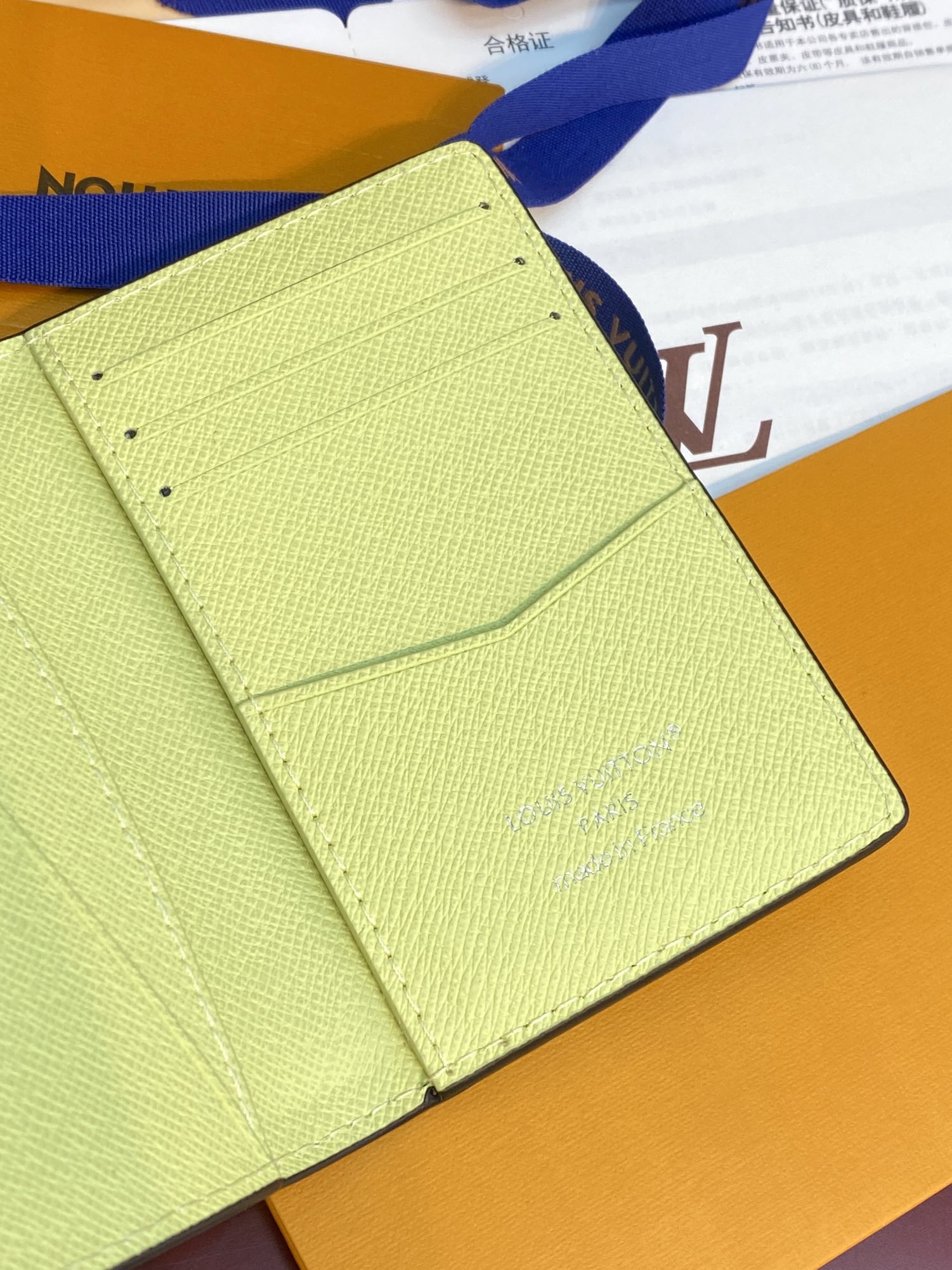 l0vis Vvtt0n card holder-14×10×2.5cm