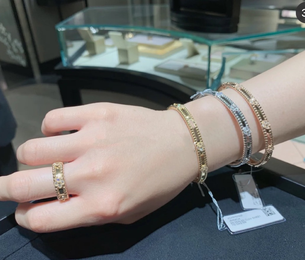 VCA Bracelet