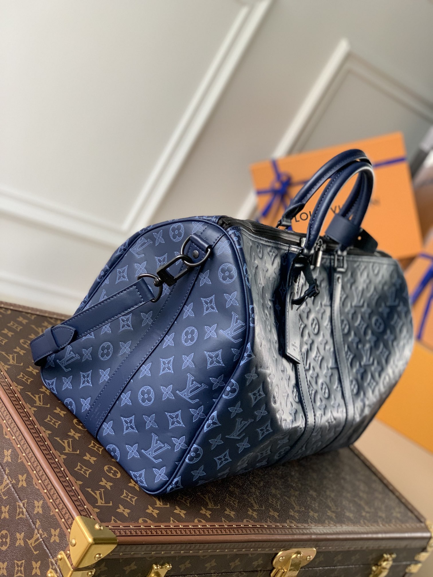 l0*is V*t0n keepall bandouliÈre 50-50 x 29 x 23cm