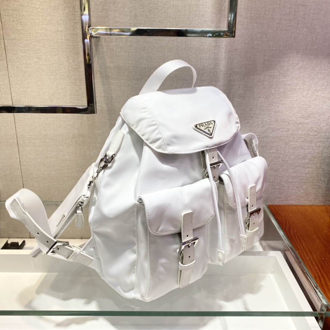 Pra*a backpack 1bz811-30*32*15cm