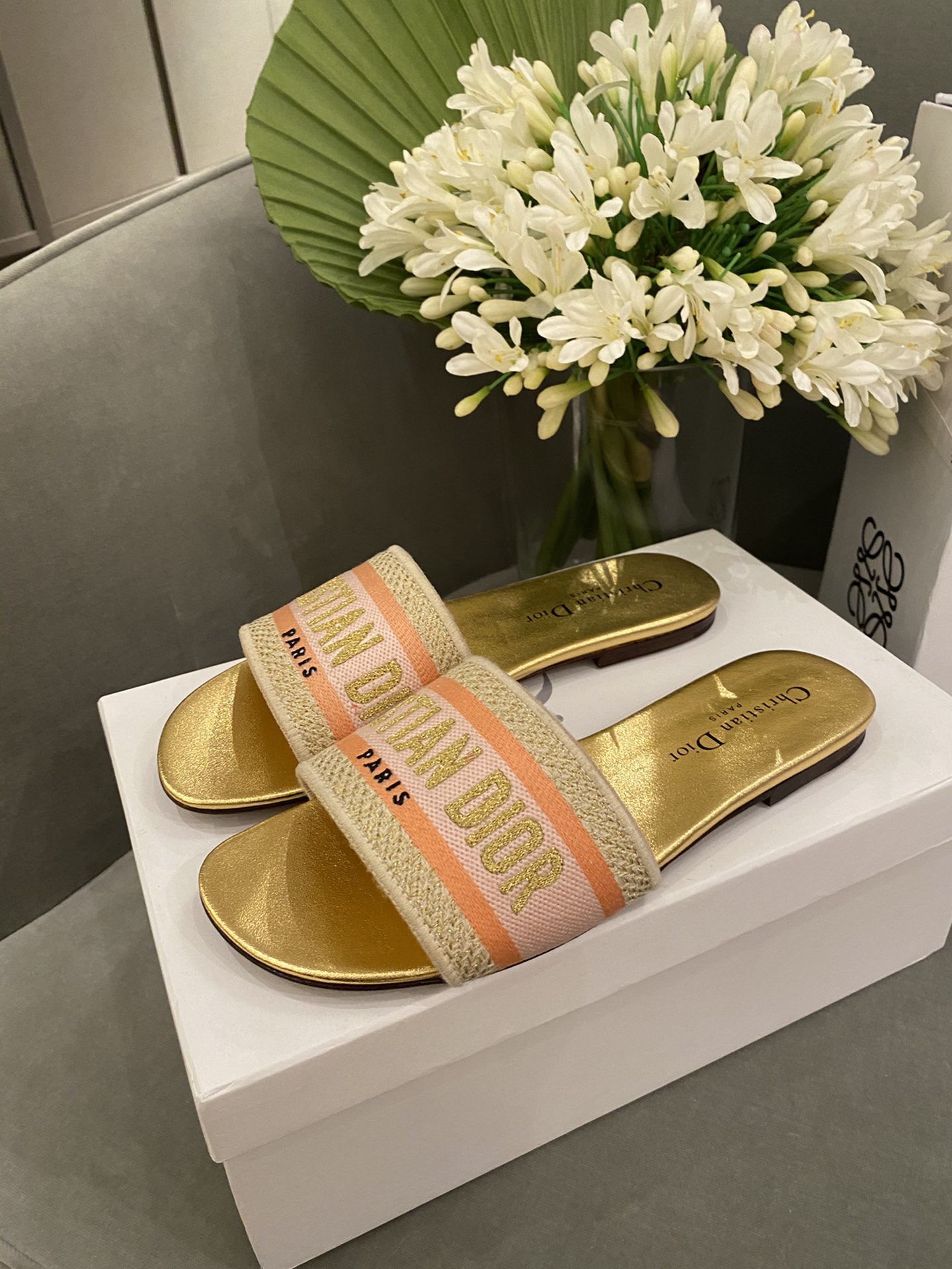 D*or slippers