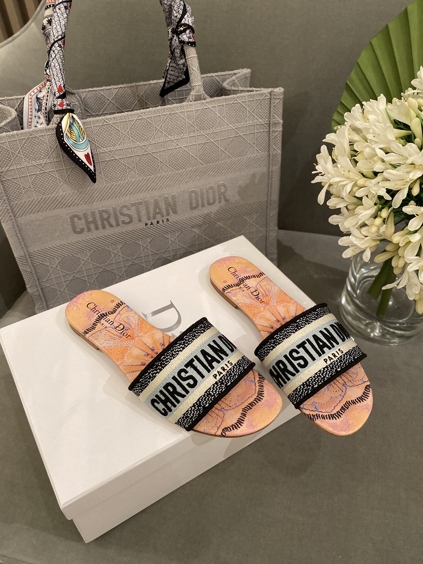 D*or slippers