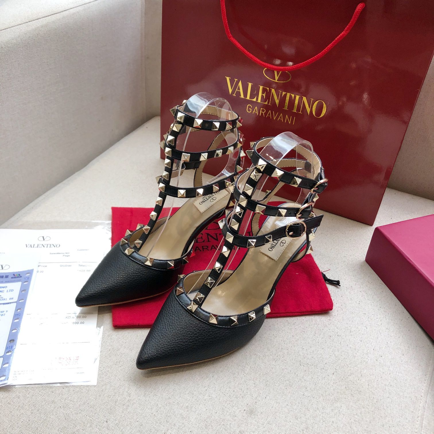 Va1e*ntin0 heels-patent leather-9.5cm