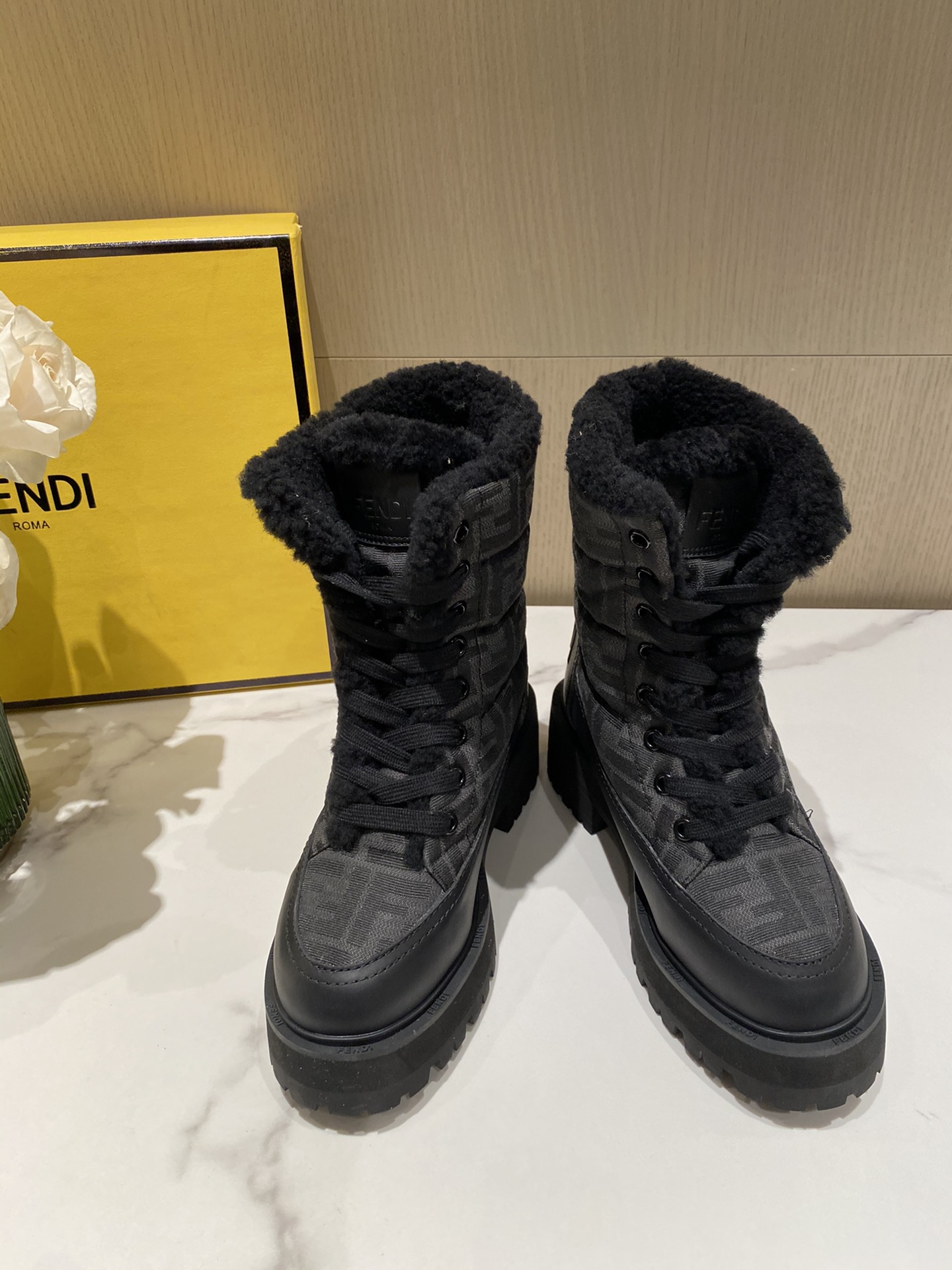 F**di boots