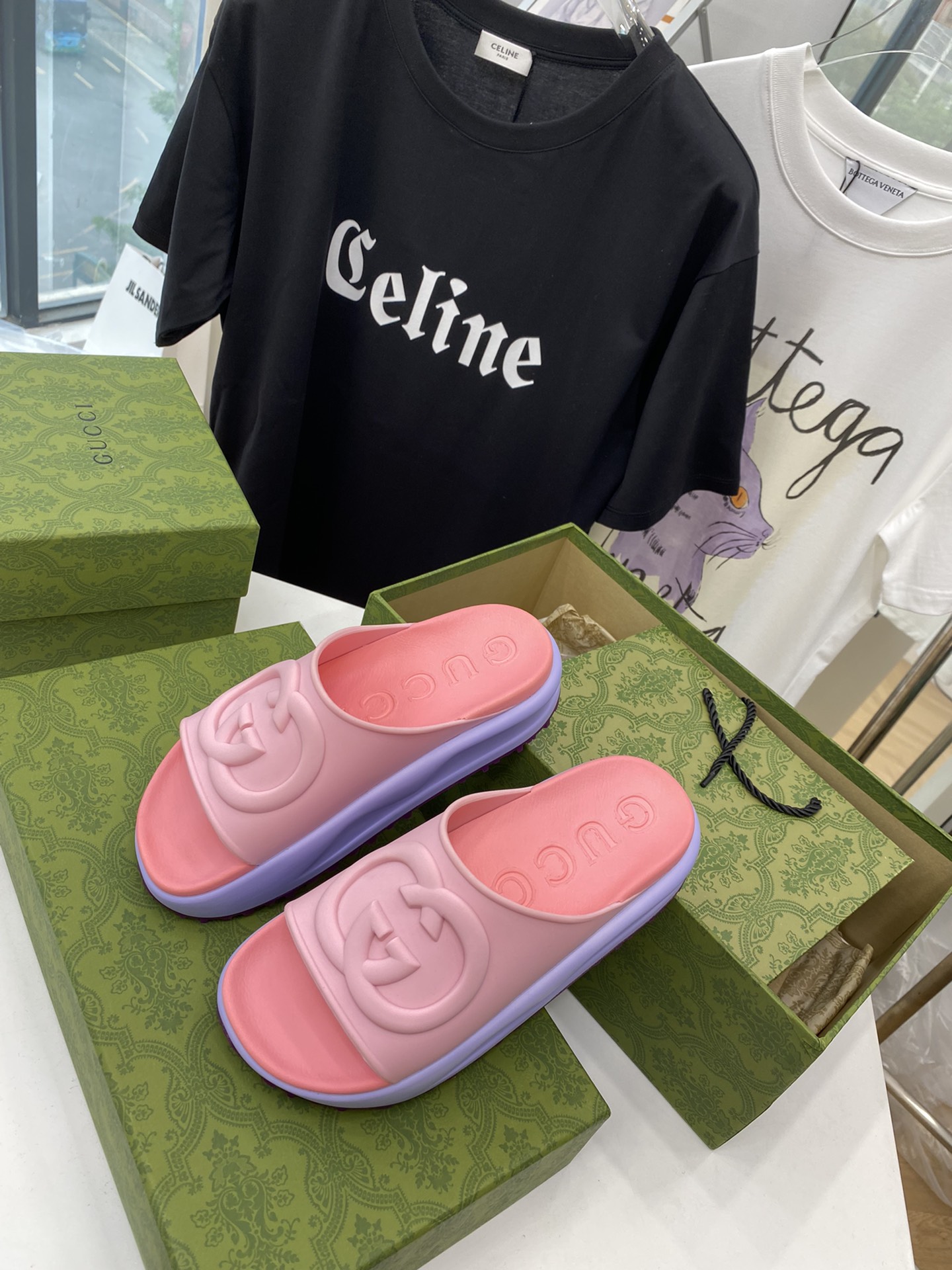 G*u*i slides-5cm