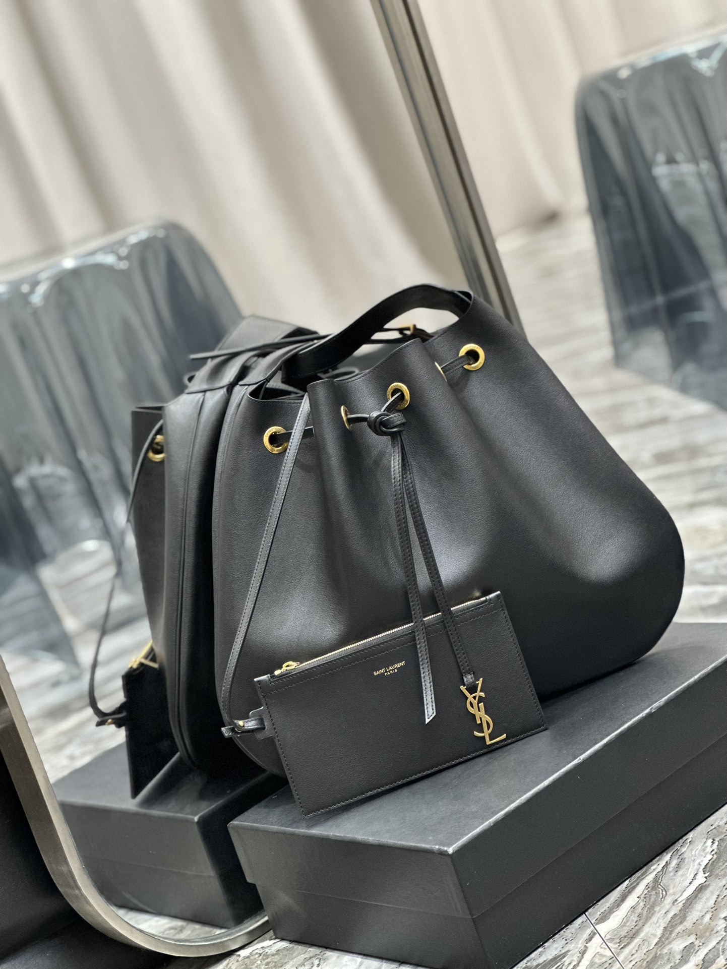 Y*L flat hobo bag-44×33×2.5cm