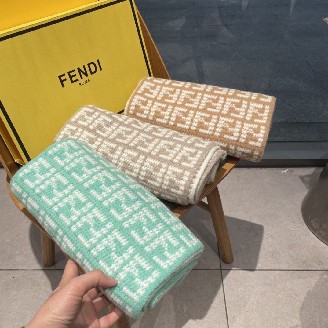 F**di scarf-31*180cm