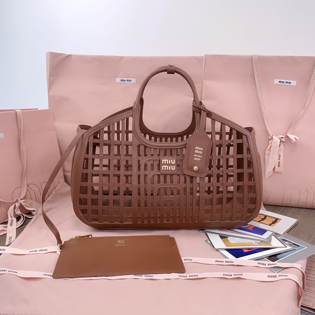 M1um1u wander bag-40x21 x 15.5cm