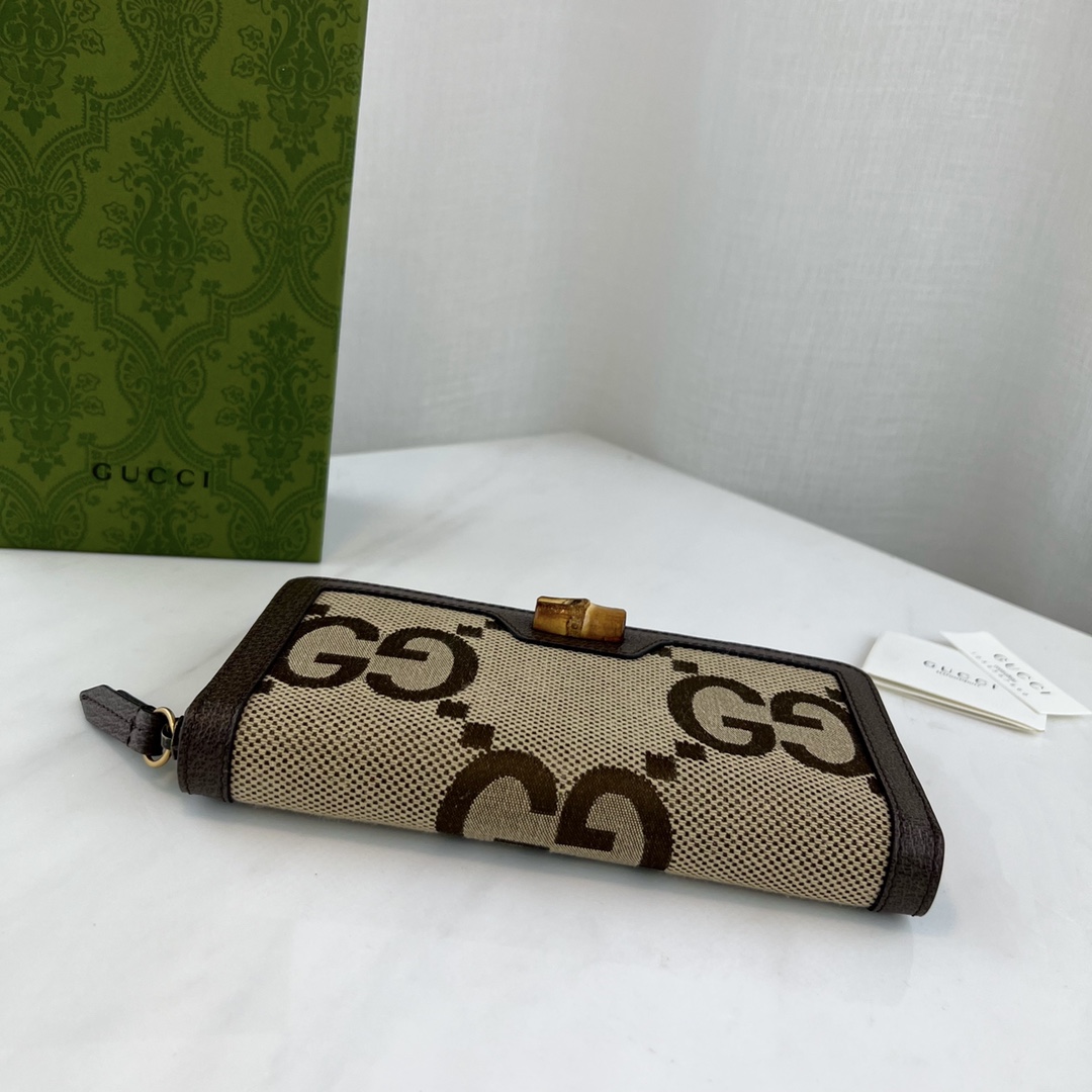 G*u*i wallet-19x10.5x2cm