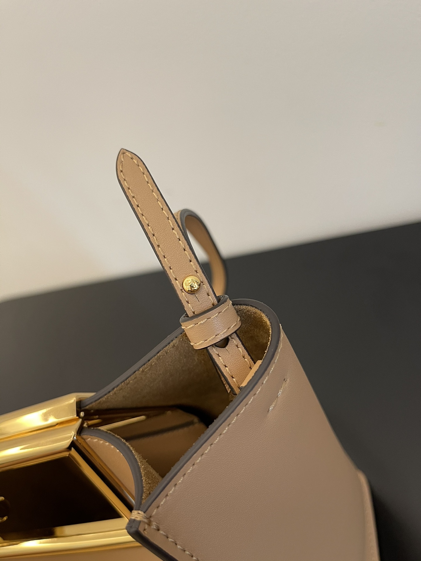 F**di way handbags-23×7×18cm