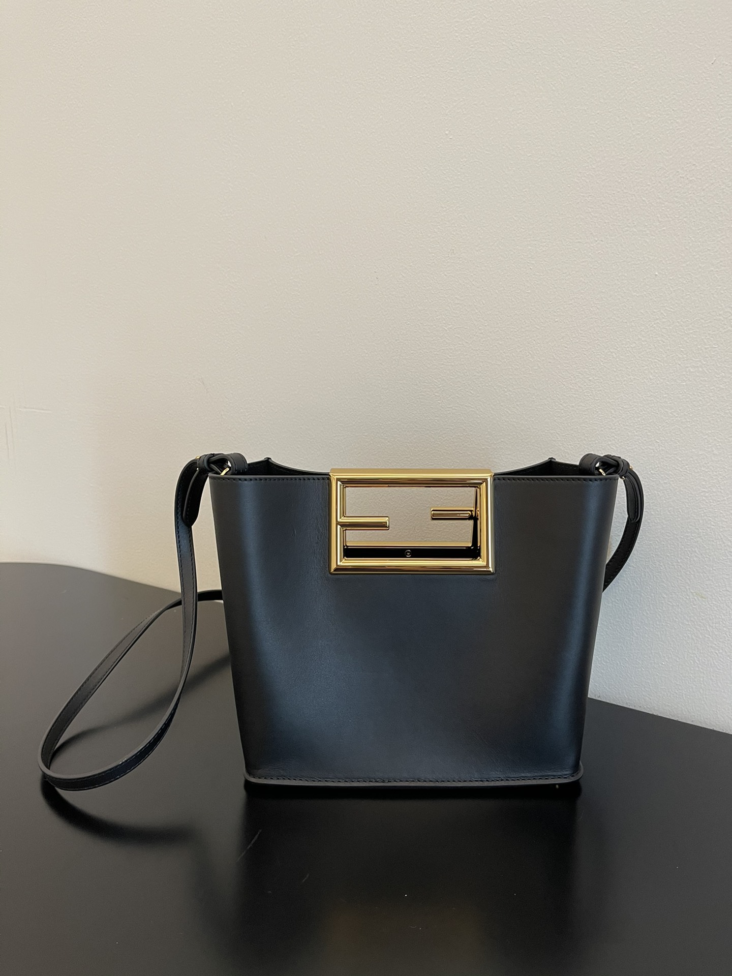 F**di way handbags-23×7×18cm