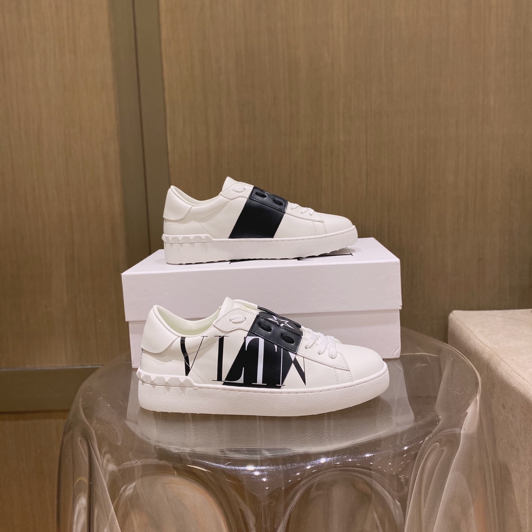 Va1e*ntin0 garavani sneakers